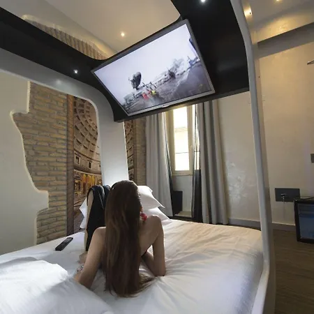 Magenta Pantheon Navona 4*
