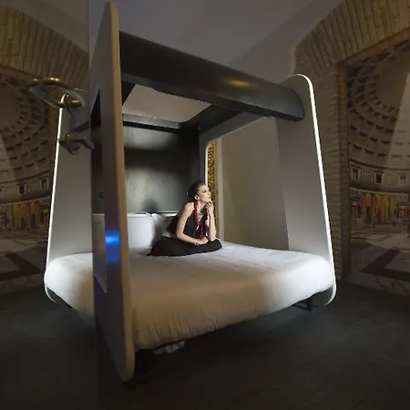 Magenta Pantheon Navona 4* Rome