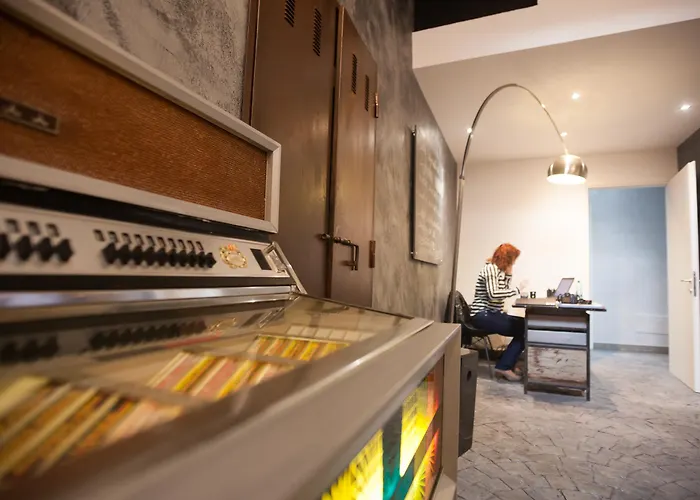 Magenta Pantheon Navona Рим