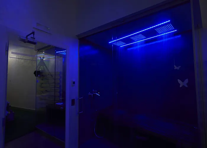 Magenta Pantheon Navona